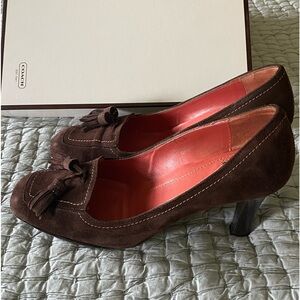 Coach suede brown pumps size 7.5 M in great condition.